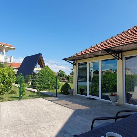 Cozzy Apartment Near The Aiport Podgorica Mitrovici  Εξωτερικό φωτογραφία