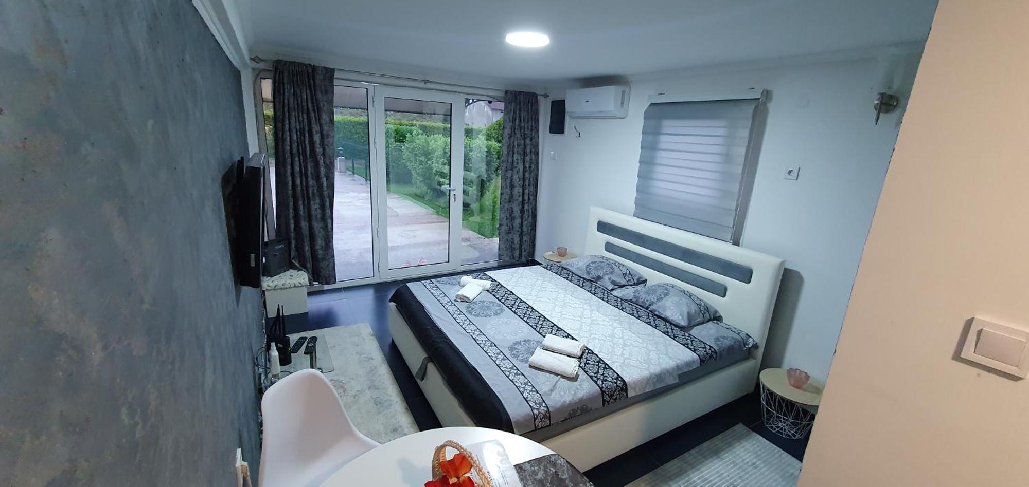 Cozzy Apartment Near The Aiport Podgorica Mitrovici  Εξωτερικό φωτογραφία